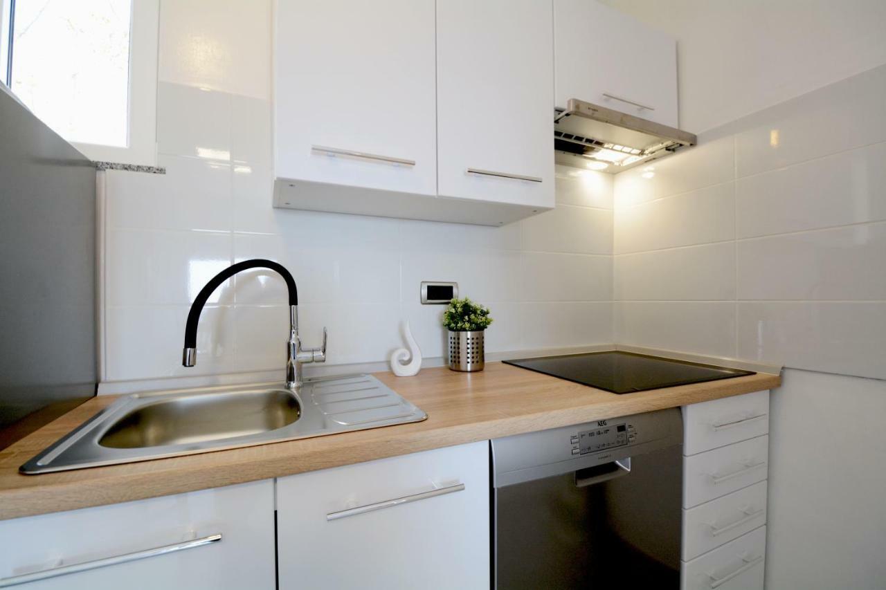 La Piazza Apartment อูมัค ภายนอก รูปภาพ