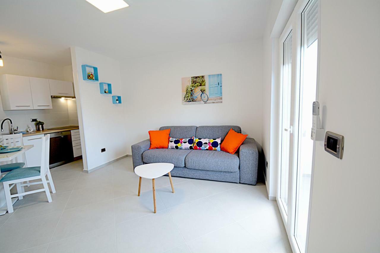 La Piazza Apartment อูมัค ภายนอก รูปภาพ